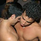 These guys love goin out and gettin it on while still in the clubs